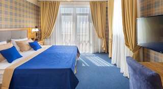 Гостиница «Дача» Кабардинка Стандартный двухместный номер с 1 кроватью или 2 отдельными кроватями и видом на море-13