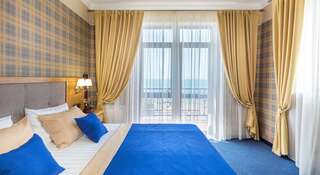 Гостиница «Дача» Кабардинка Стандартный двухместный номер с 1 кроватью или 2 отдельными кроватями и видом на море-9